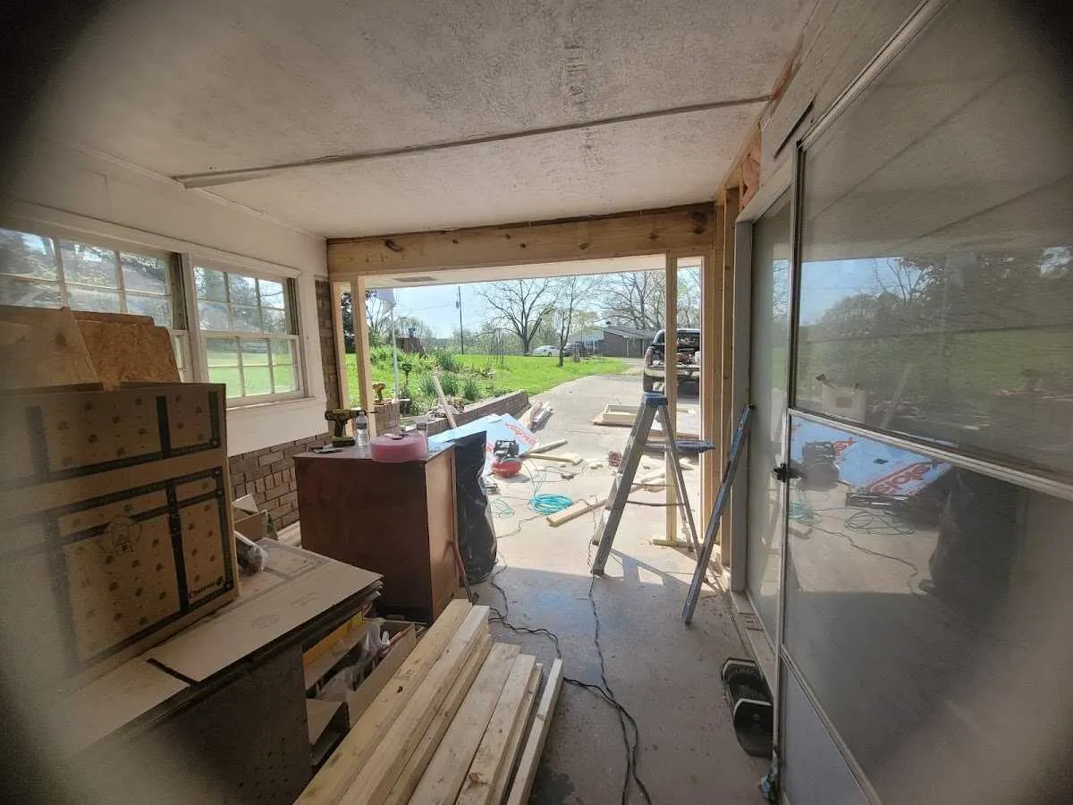 Air movers and dehumidifier for Water Mitigation Services in Chippewa